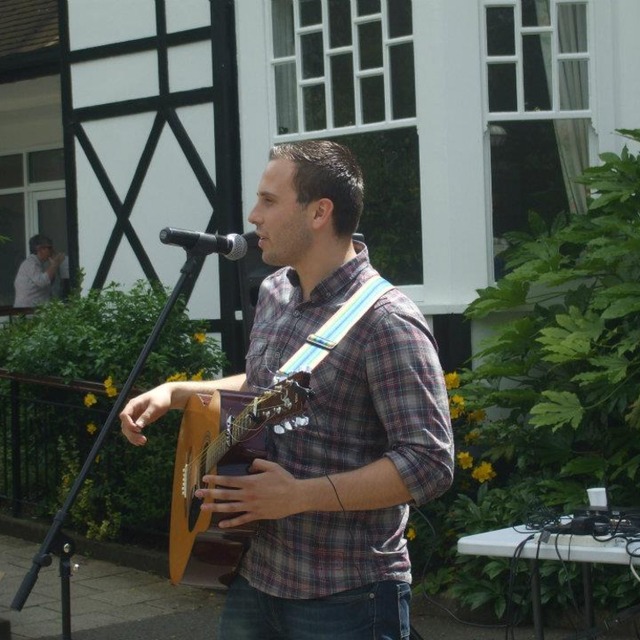 Dan Levy - Rock Guitarist