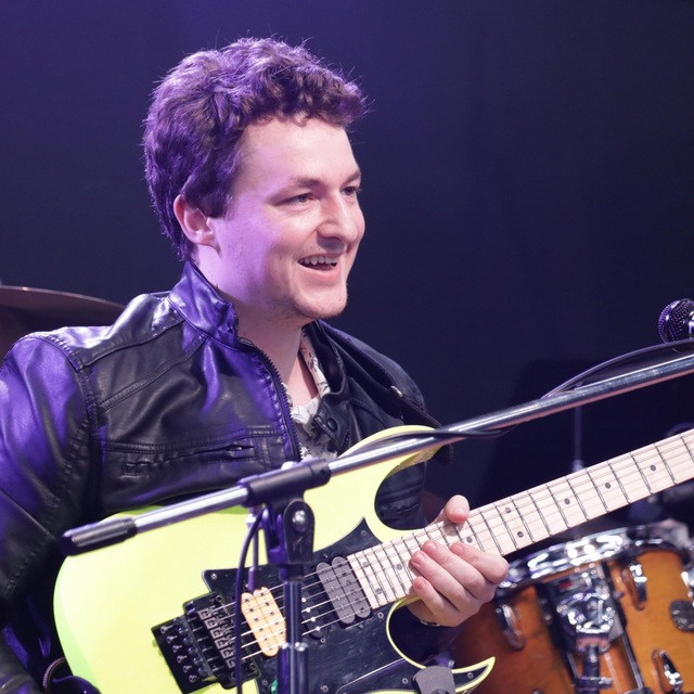 charles_roper_guitarist